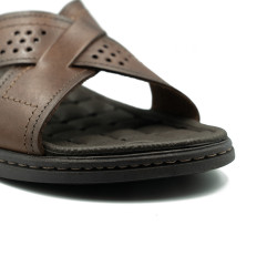 Pegada vyriškos įspirtukės