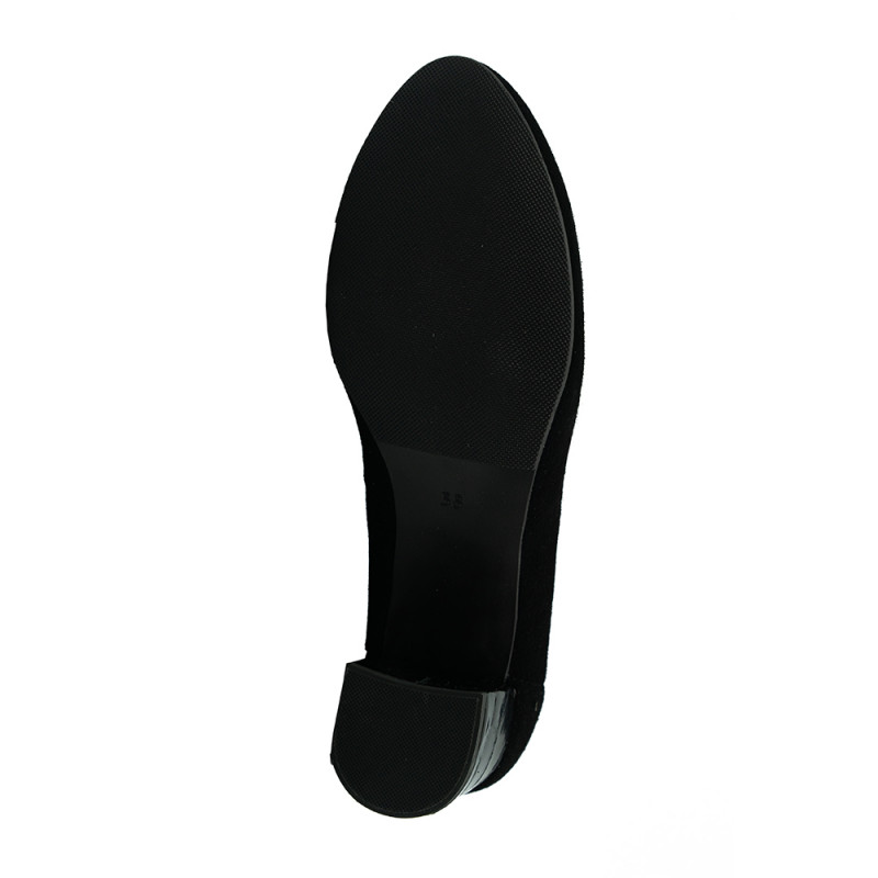 Nicolo Ferretti moteriški bateliai