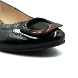 Nicolo Ferretti moteriški bateliai