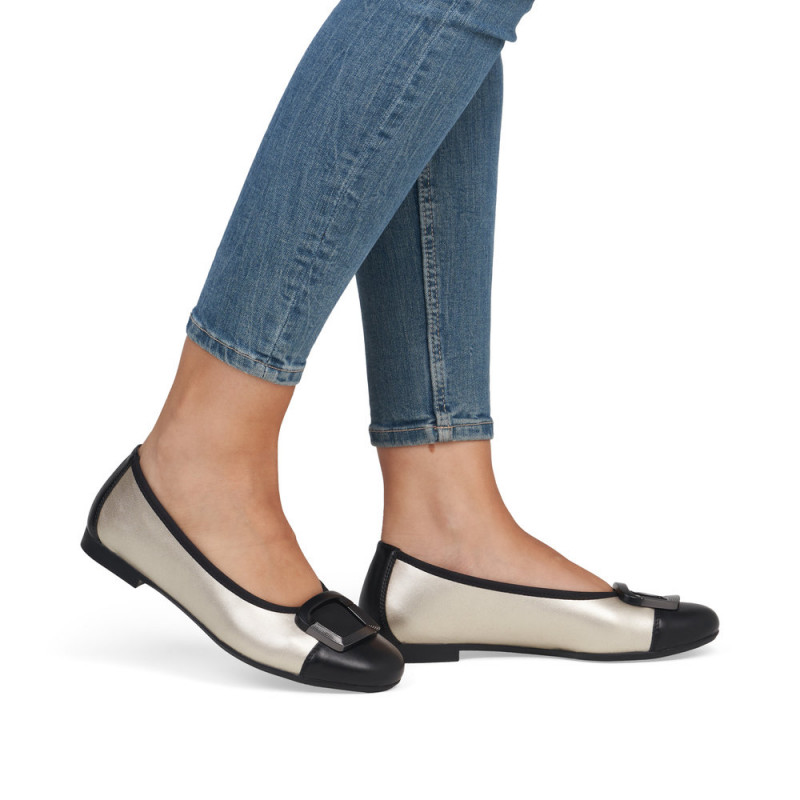 Remonte moteriški bateliai