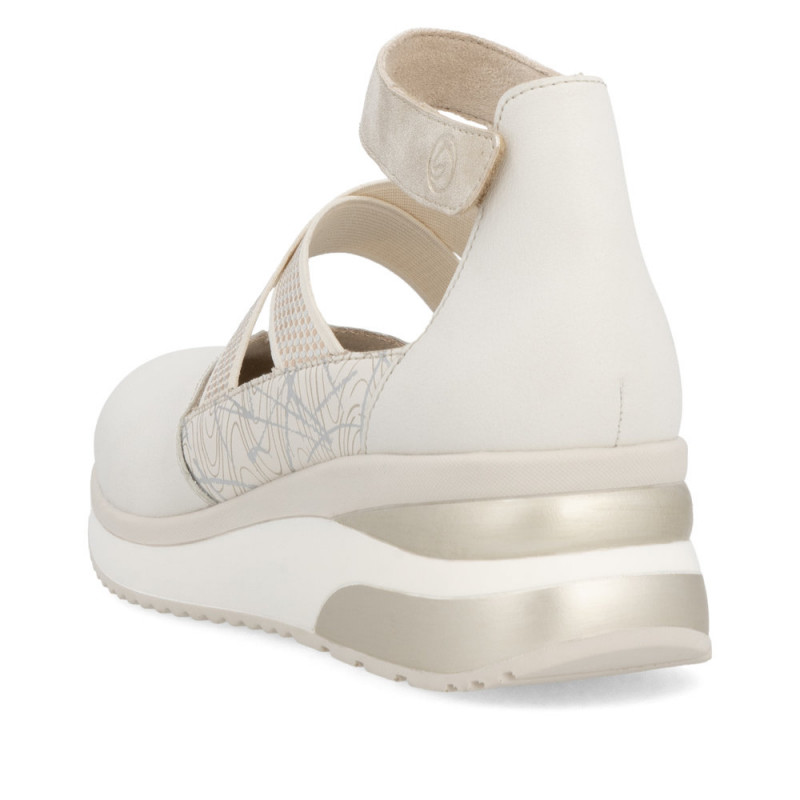 Remonte moteriški bateliai