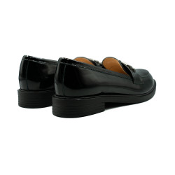 Nicolo Ferretti moteriški bateliai