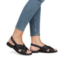 Remonte moteriškos basutės