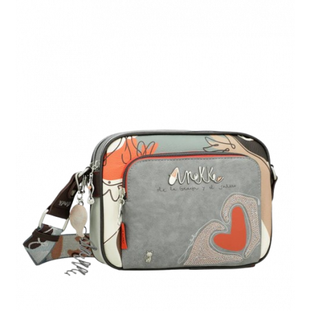 Anekke moteriška rankinė