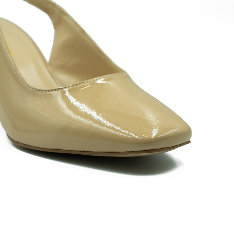 Nicolo Ferretti moteriškos basutės