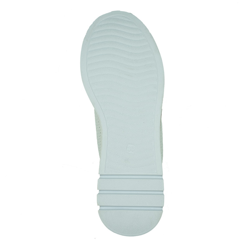 Nicolo Ferretti moteriški bateliai