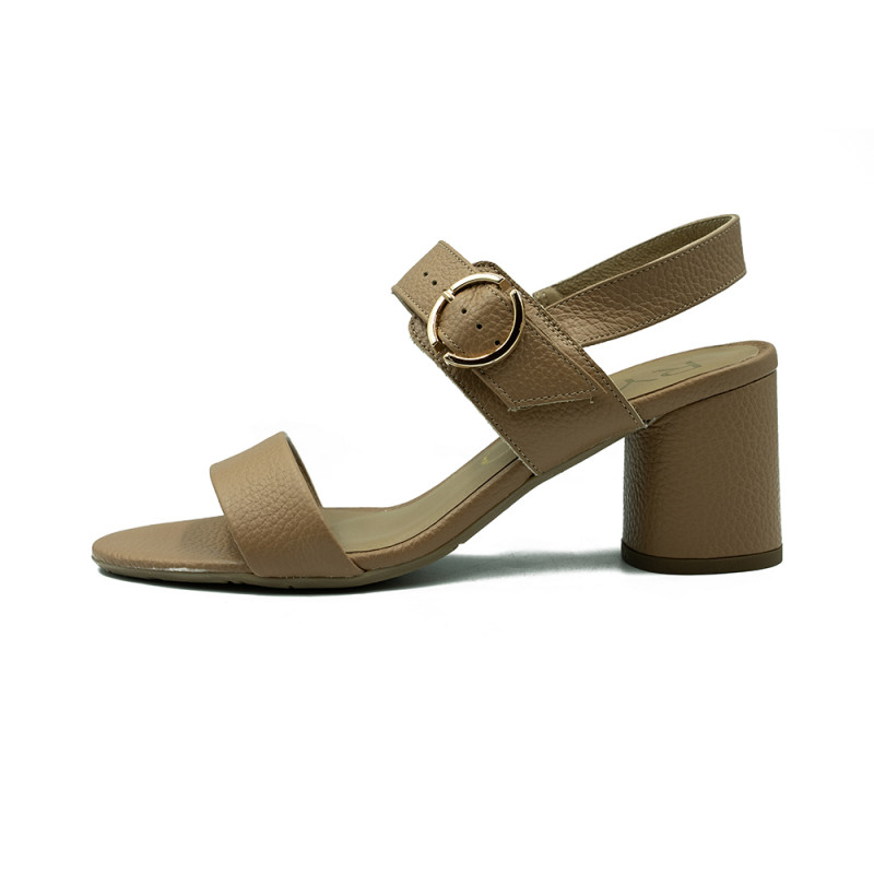 Rylko moteriškos basutės