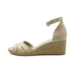 Rylko moteriškos basutės