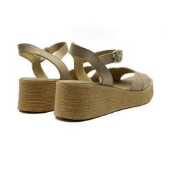 Rylko moteriškos basutės