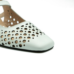 Nicolo Ferretti moteriški bateliai