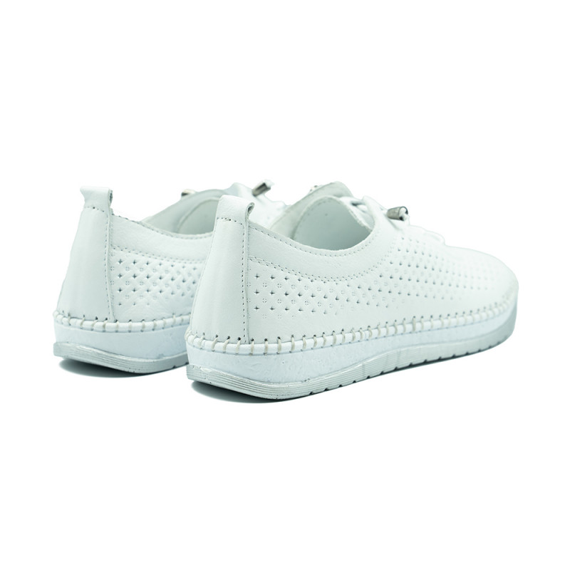 Nicolo Ferretti moteriški bateliai