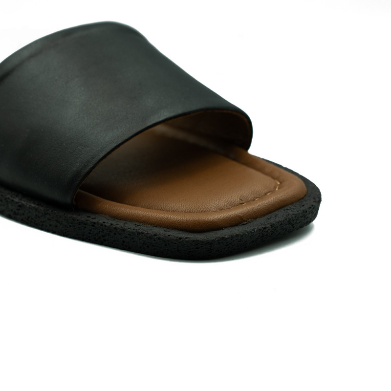 Nicolo Ferretti moteriškos įspirtukės