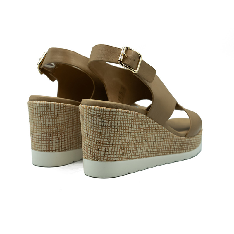 Repo moteriškos basutės