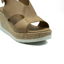 Repo moteriškos basutės