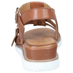 Polking moteriškos basutės