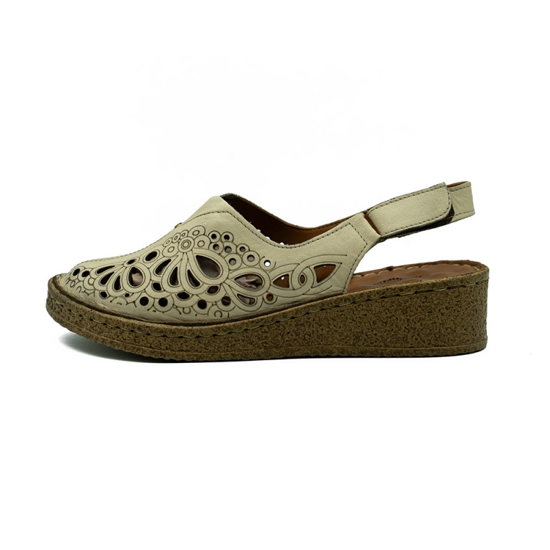 Polking moteriškos basutės