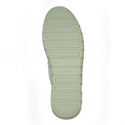 Nicolo Ferretti moteriški bateliai