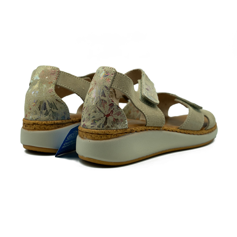 Polking moteriškos basutės