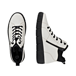 Remonte moteriški aulinukai