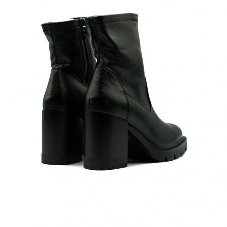 Potocki moteriški aulinukai