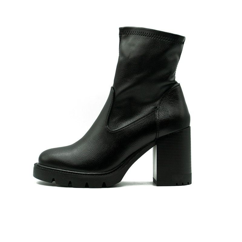 Potocki moteriški aulinukai