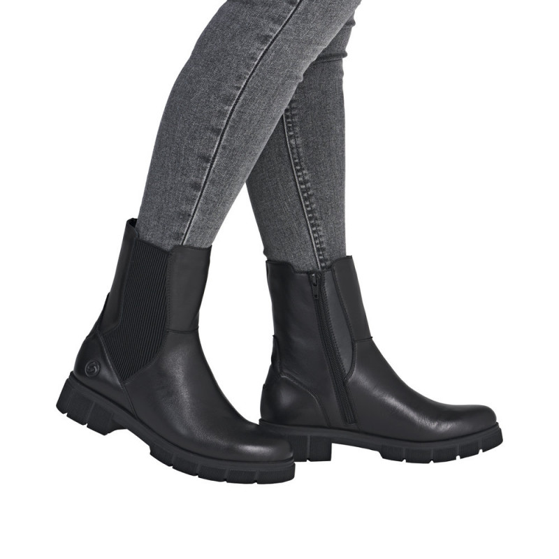 Remonte moteriški aulinukai