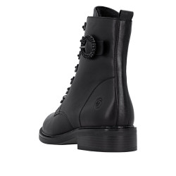 Remonte moteriški aulinukai