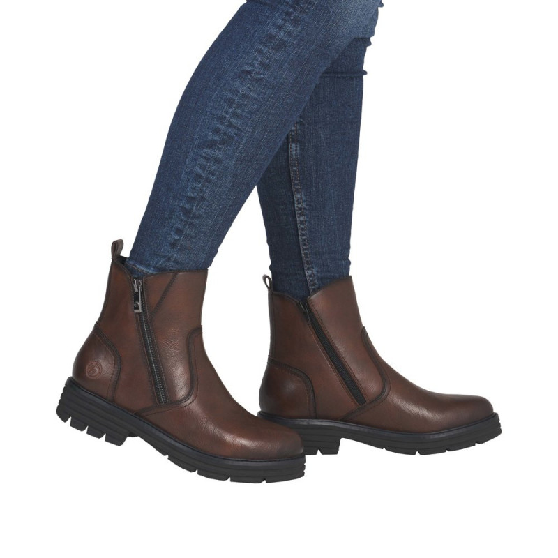 Remonte moteriški aulinukai