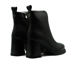 Cambell moteriški aulinukai