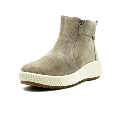 Ara moteriški aulinukai