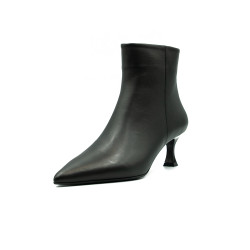 Nicolo Ferretti moteriški aulinukai