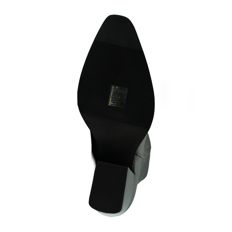 Nicolo Ferretti moteriški aulinukai