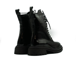 Nicolo Ferretti moteriški aulinukai