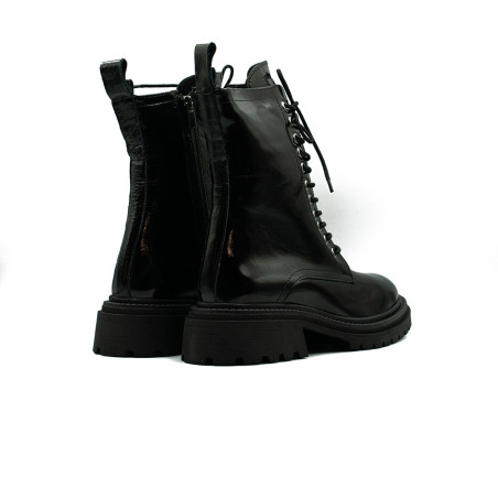 Nicolo Ferretti moteriški aulinukai