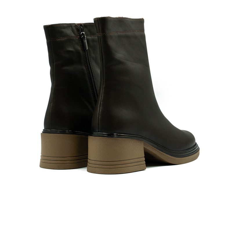 Nicolo Ferretti moteriški aulinukai