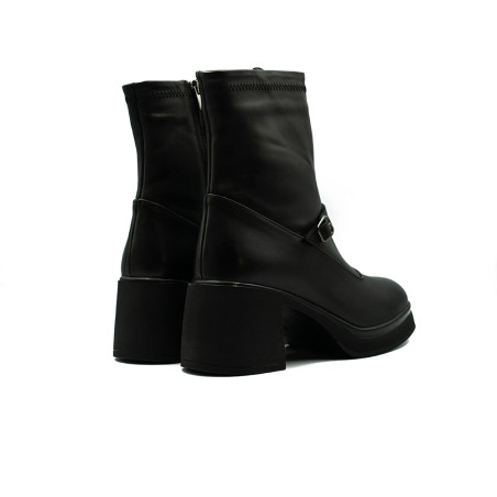 Nicolo Ferretti moteriški aulinukai