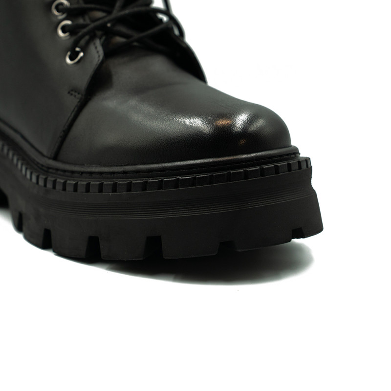 Nicolo Ferretti moteriški aulinukai