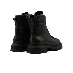 Nicolo Ferretti moteriški aulinukai