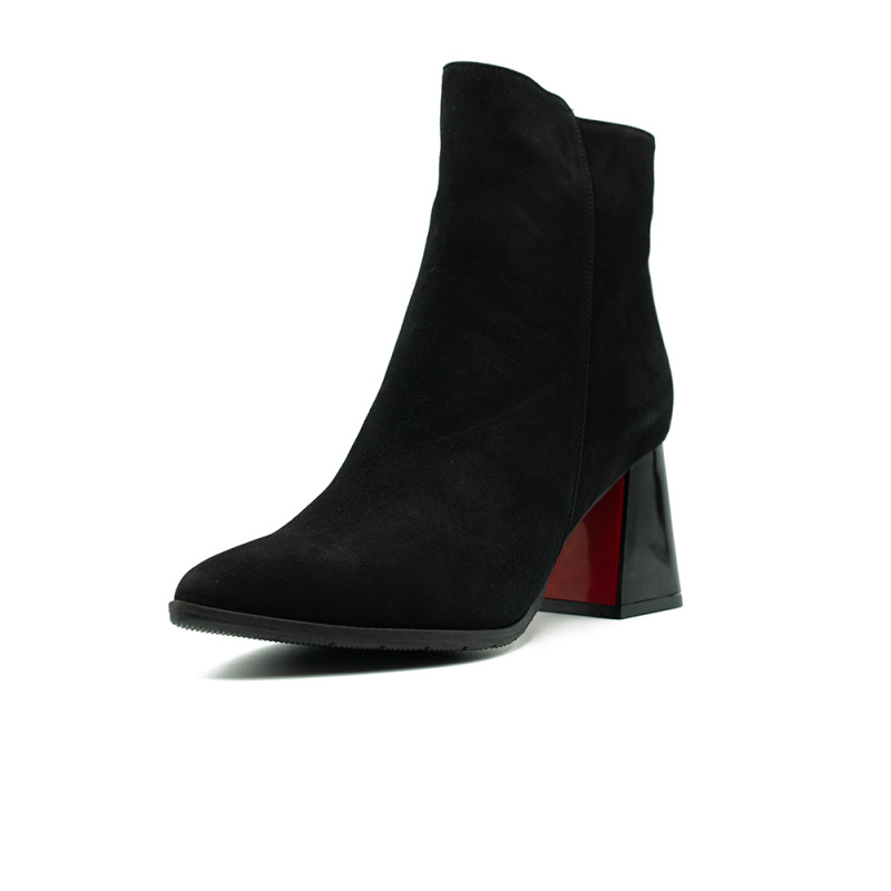 Nicolo Ferretti moteriški aulinukai