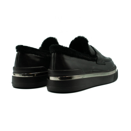 Nicolo Ferretti moteriški bateliai