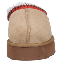 Polking moteriškos įspirtukės