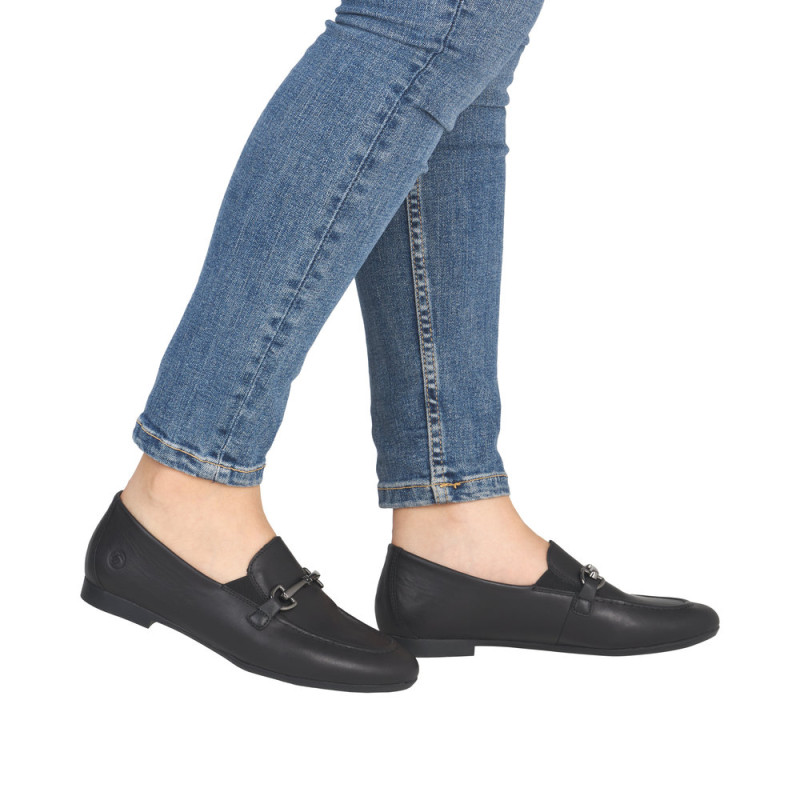 Remonte moteriški bateliai