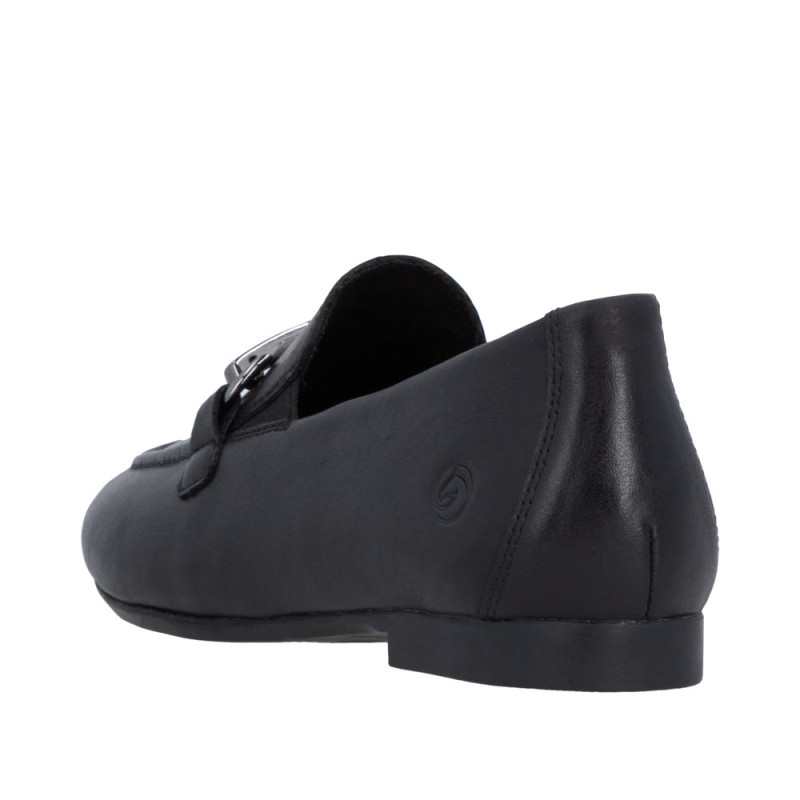 Remonte moteriški bateliai