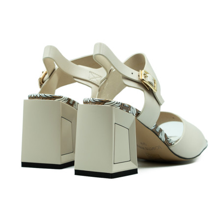 Loretta Vitale moteriškos basutės