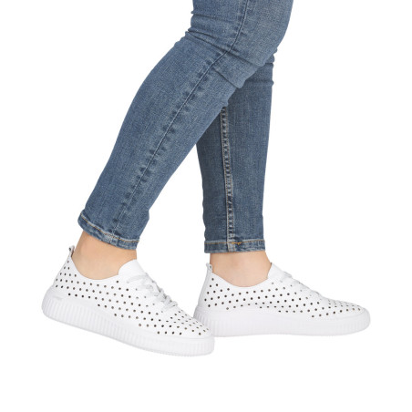 Remonte moteriški bateliai