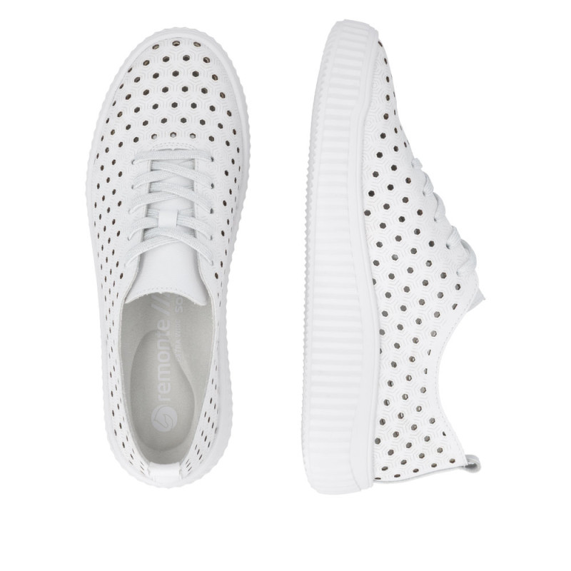 Remonte moteriški bateliai