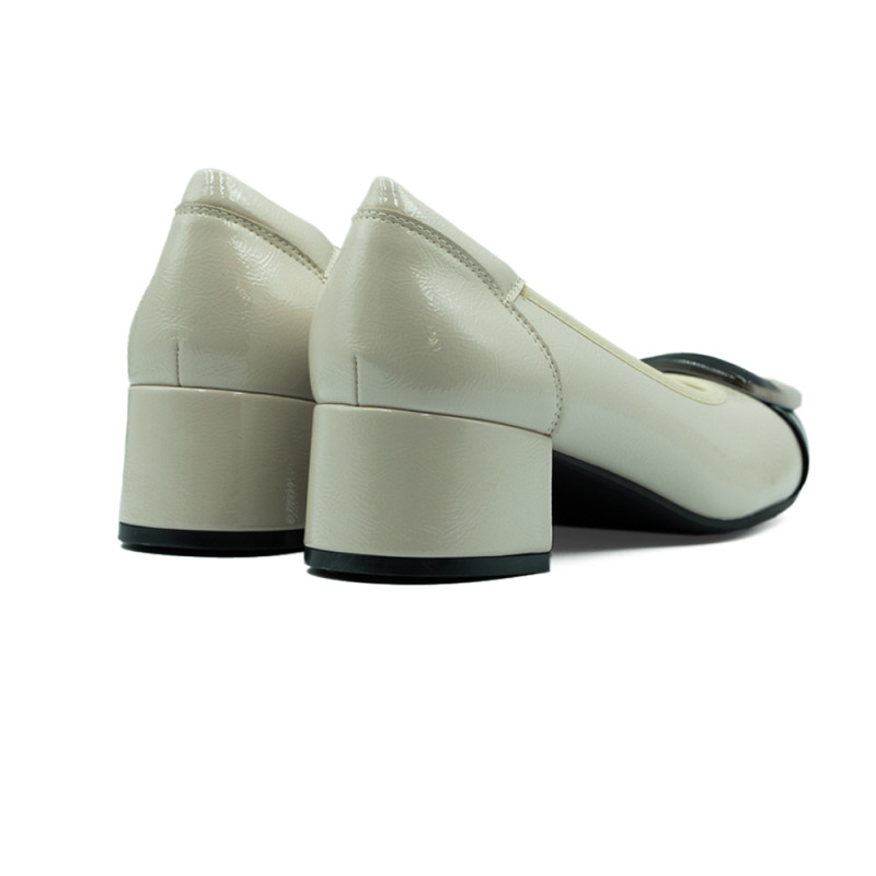 Potocki moteriški bateliai