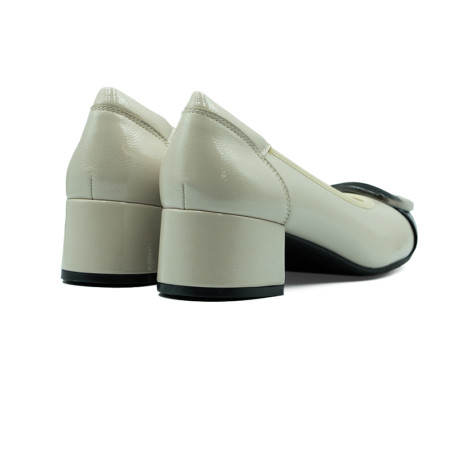 Potocki moteriški bateliai