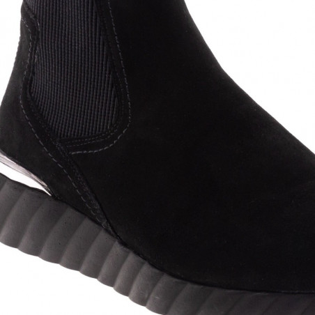 Remonte moteriški aulinukai